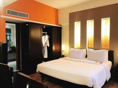 Mercure Surabaya Grand Miram, Room