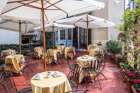 Hotel Paris, Property amenity