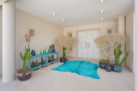 Vila Vita Parc, Interior entrance