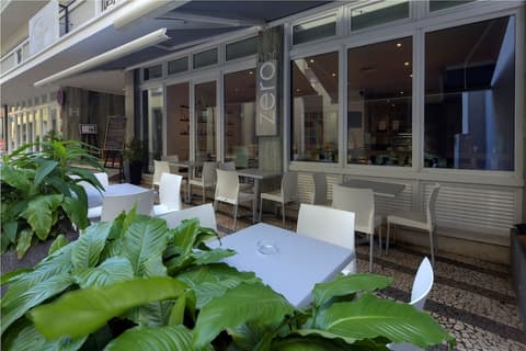 Hotel Orquidea, Outdoor dining