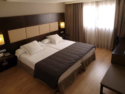 Hotel Sercotel Cuatro Postes, Room
