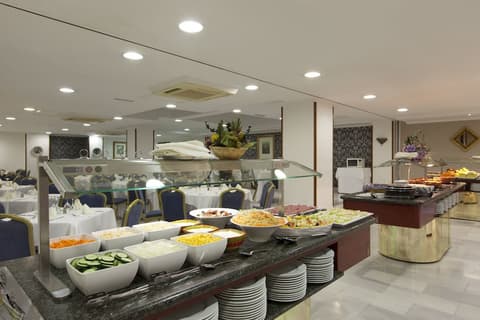 Hotel Porcel Alixares, Buffet