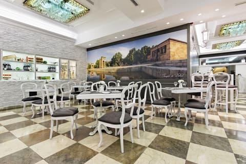 Grupotel Mayorazgo, Dining