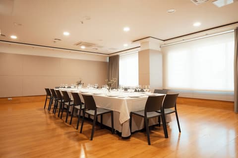 Hotel Sancho Ramírez, Restaurant