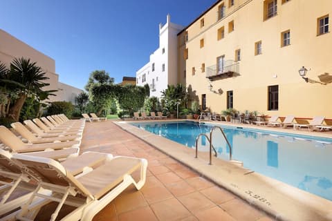 Crisol Monasterio de San Miguel, Pool