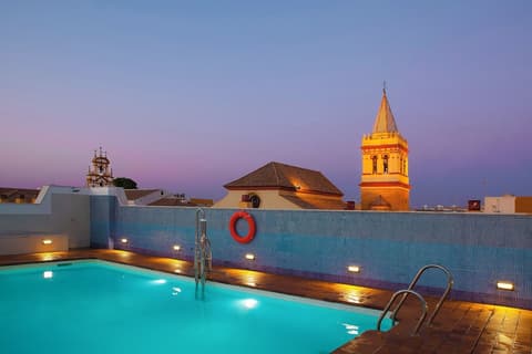 Hotel San Gil Sevilla, Pool