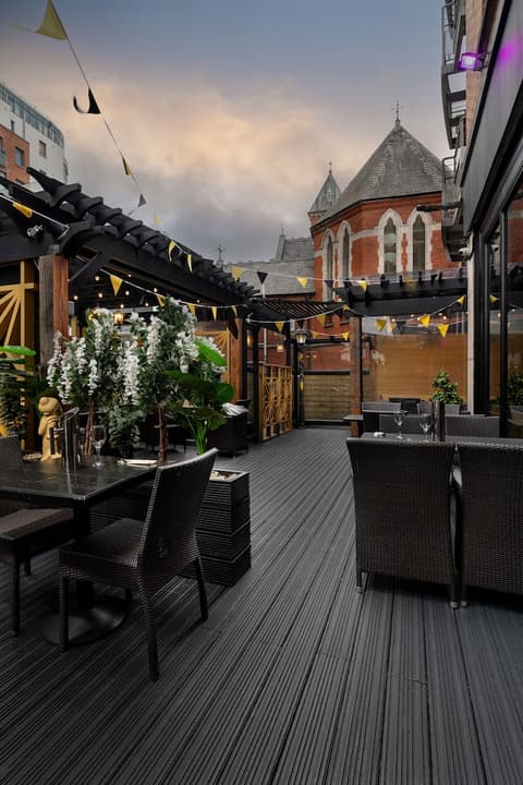 Limerick City Hotel, Terrace/patio