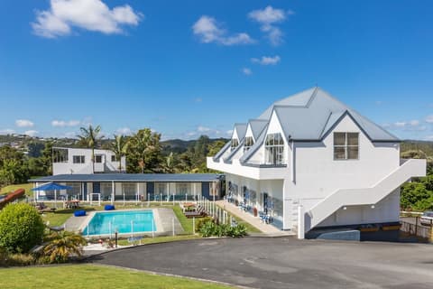 Aloha Seaview Resort Motel, Property grounds