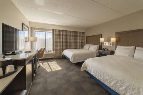 Hampton Inn Carlstadt-At The Meadowlands, Room