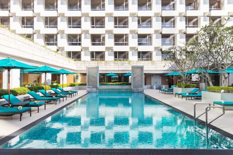 Holiday Inn Bangkok by IHG, Outdoor pool