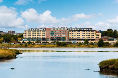 The Galmont, Exterior