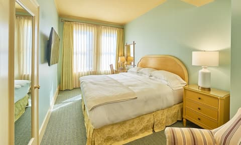 Ashland Springs Hotel, Room