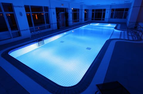 Golden Jubilee Hotel, Indoor pool