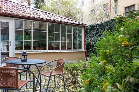 Hotel Mala Strana, Courtyard