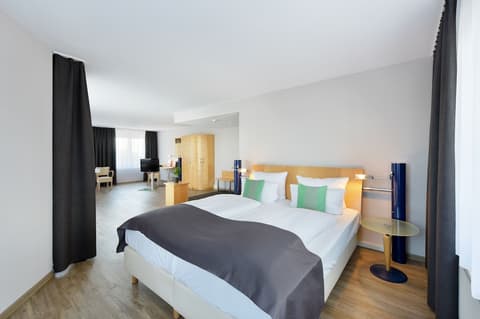 Amedia Dresden Elbpromenade, Trademark Collection by Wyndham, Room