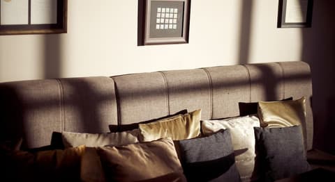 Home Hotel Post – Dinner included, Lobby sitting area