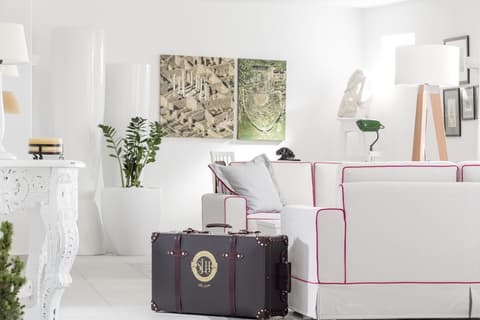 Archipelagos Hotel, Lobby