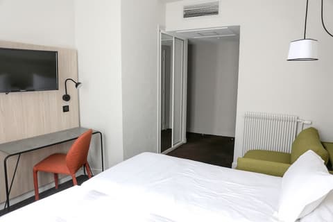 Hôtel Vendôme, Room