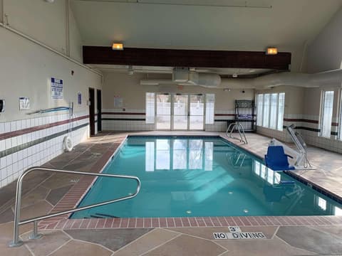 Country Inn & Suites by Radisson, West Valley City, UT, Pool
