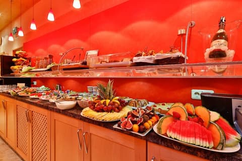 NP Hotel Wallis, Breakfast area