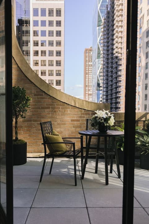 The Manhattan Club, Terrace/patio