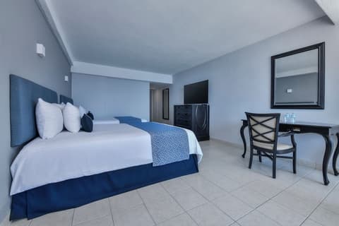 Krystal Beach Acapulco, Room