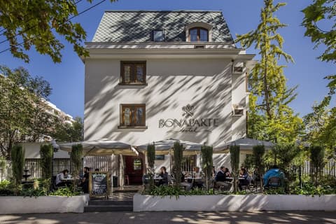 Hotel Bonaparte Boutique, Front of property
