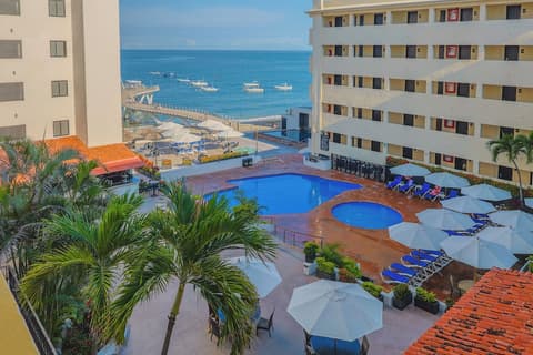 Hotel Delfin PV Beach Resort, Pool