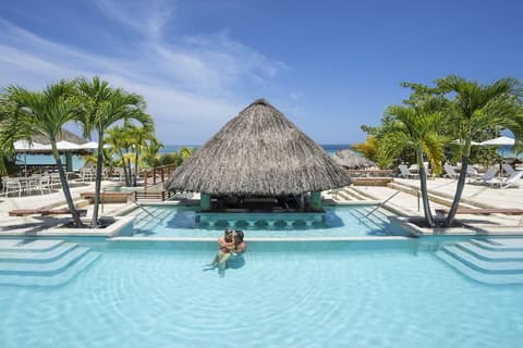 Couples Swept Away All Inclusive, Outdoor pool