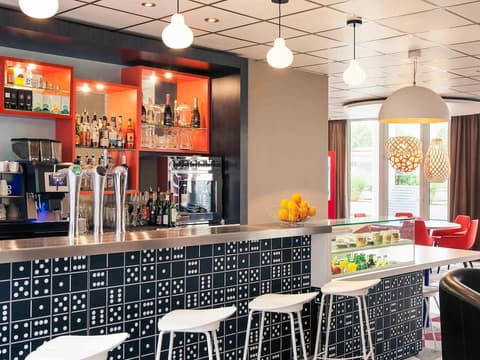Hotel Mercure Marne la vallée Bussy St. Georges, Bar (on property)