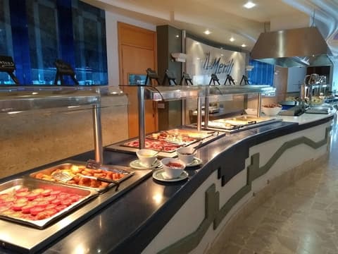 Paradise Bay Resort, Restaurant