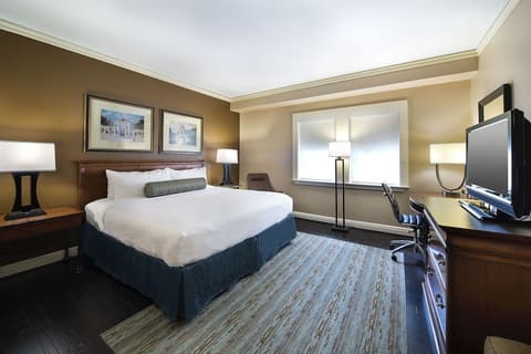 The Whitehall Houston, Room