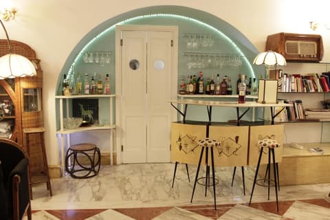 Hotel Emona Aquaeductus, Bar (on property)
