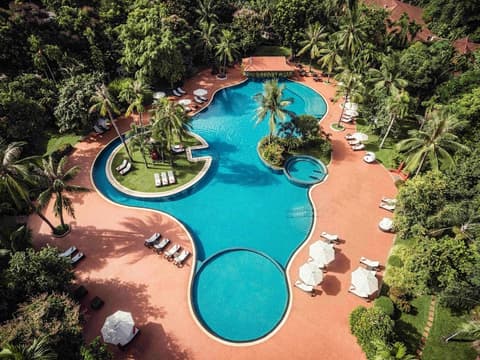 Sofitel Angkor Phokeethra Golf & Spa Resort, Pool