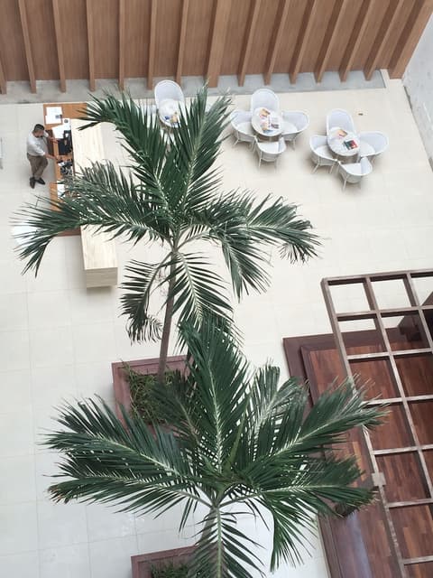 Marano Hotel, Interior entrance