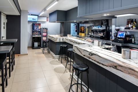 Hotel San Glorio, Bar (on property)