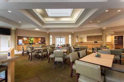 La Quinta Inn & Suites by Wyndham Jacksonville Butler Blvd, Lobby