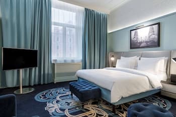 Radisson Royal Hotel, St. Petersburg, Television