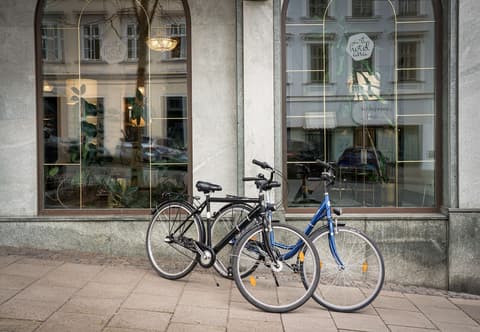 Arthotel ANA Gala, Bicycling