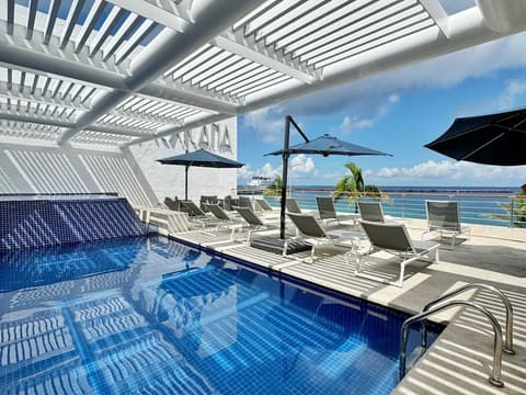 Casa Mexicana Cozumel, Indoor/outdoor pool