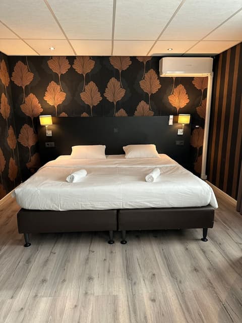 Westlake Hotels Amsterdam, Room