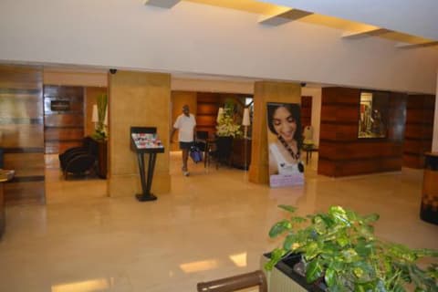 Sun N Sand Hotel Mumbai, Lobby