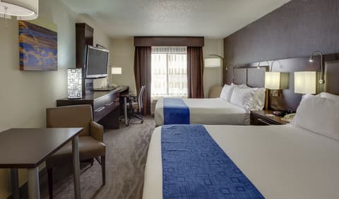 Holiday Inn Express Hotel & Suites Meadowlands Area by IHG, Room
