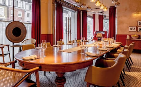 Park Plaza Victoria London, Restaurant