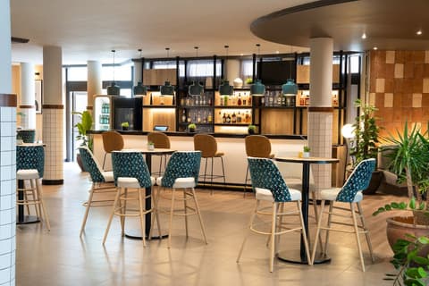 Hotel München City Center affiliated by Meliá, Lobby sitting area