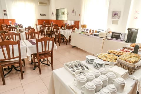 Athena Hotel, Breakfast area