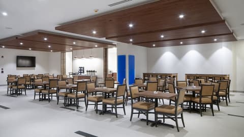 Holiday Inn Express Mexico Basilica by IHG, Breakfast area