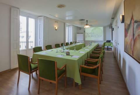 Hotel Florida, Meeting facility