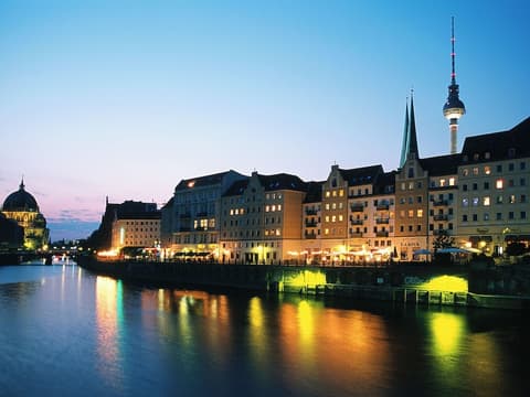 ibis Berlin Spandau, Bicycling