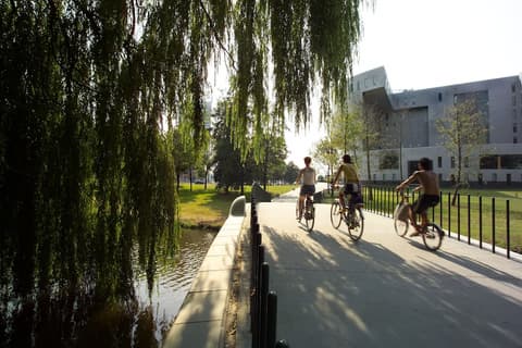 Leonardo Hotel Eindhoven City Center, Bicycling